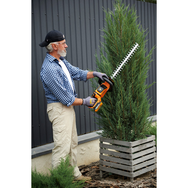 Кущоріз акумуляторний SEQUOIA SBHT2020T-QV