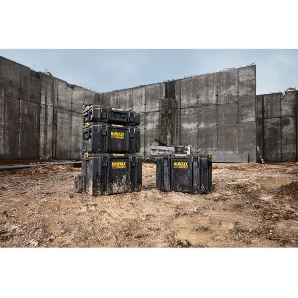 Комплект ящиків TOUGHSYSTEM 2.0 DeWALT DWST83402-1
