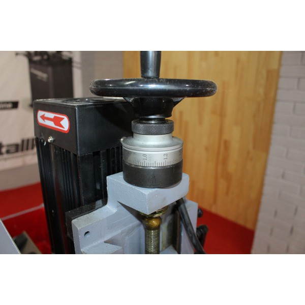 Верстат для автоматичного заточування плоских ножів Holzmann HMS 700