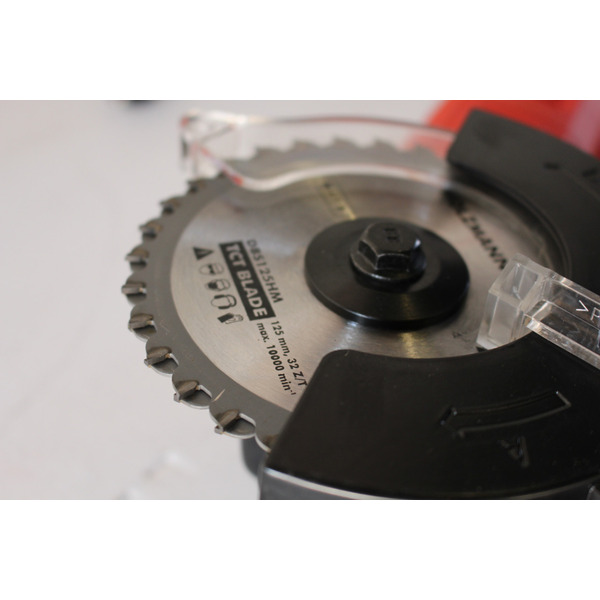 Ручная дисковая пила Holzmann DBS 125