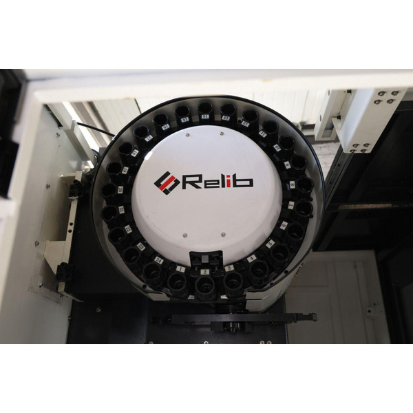 Оброблювальний центр з ЧПК MAST MM 855 S24