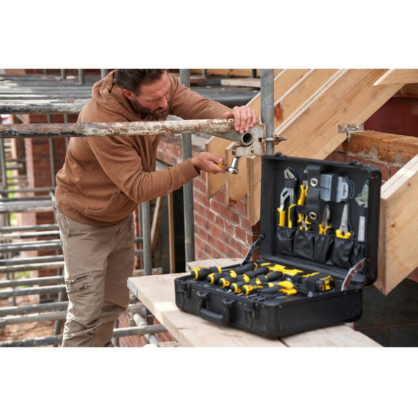 Набір інструментів з 142 предметів STANLEY STMT98109-1