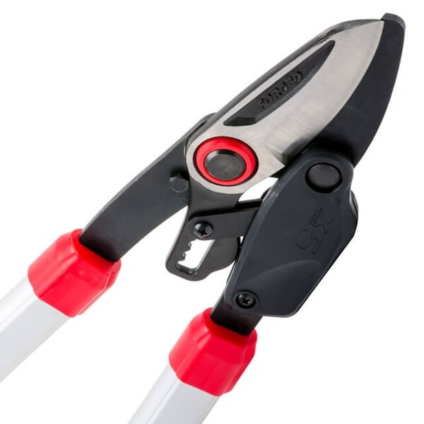 Сучкоріз садовий для обрізання гілок з храповим механізмом 740 мм INTERTOOL FT-1114