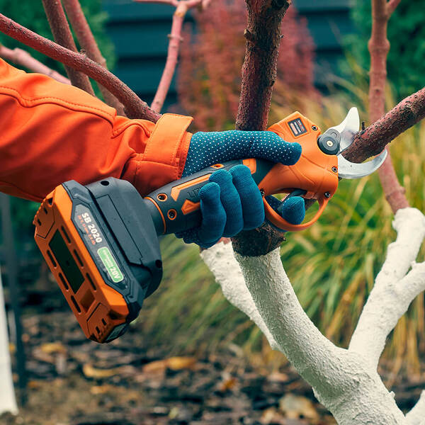 Акумуляторний секатор SEQUOIA SBP2030B