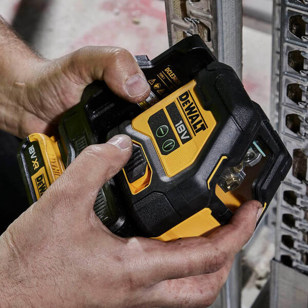 Рівень лазерний лінійний DeWALT DCLE34021N