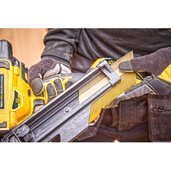 Цвяхозабивач DeWALT DCN930P2