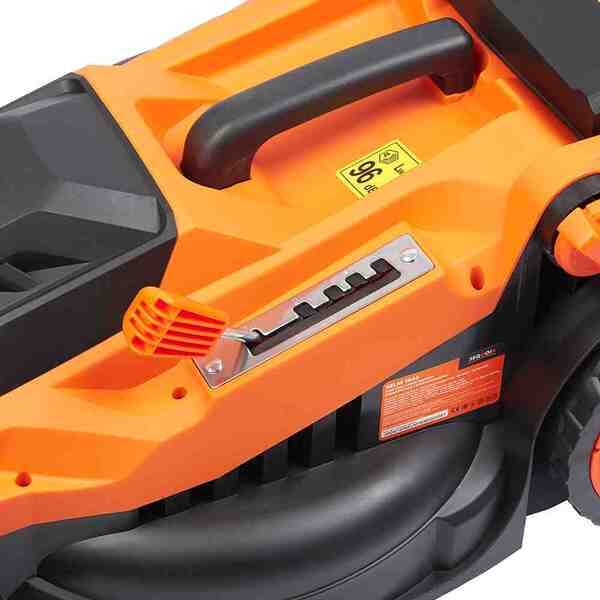 Газонокосарка SEQUOIA SELM1838