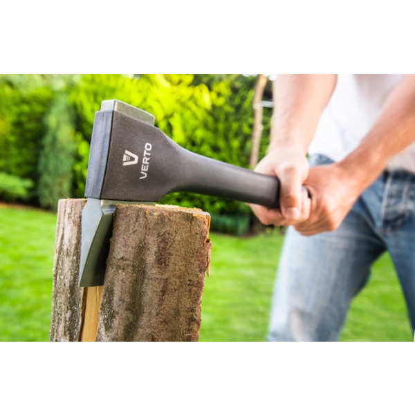 Сокира Verto 620г (05G100)