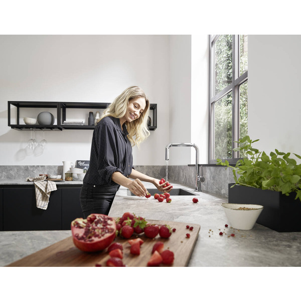 Змішувач Hansgrohe Talis M54 для кухонної мийки, 220мм, 1-струменевий, поворотний, хром (72806000)