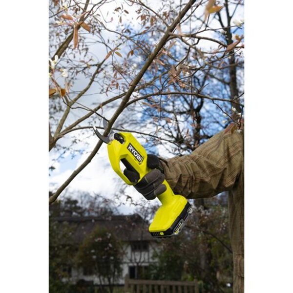 Ryobi Секатор Ryobi RY18SCA-0 5133005024, аккумуляторный ONE+, 18В, до 25 мм, (без АКБ и ЗУ)