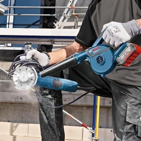 Акумуляторна повітродувка Bosch GBL 18V-120 Professional (без АКБ та ЗП)