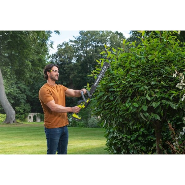 Кусторез Ryobi ONE+ RY18HT45A-0 (без АКБ и ЗУ)