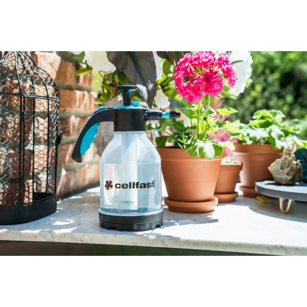 Садовый пневматический распылитель Cellfast 1.5л (42-215)