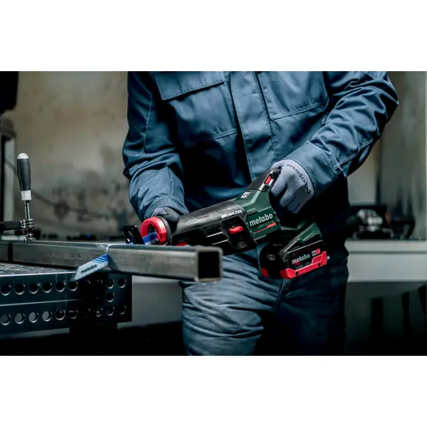 Пилка шабельна акумуляторна Metabo SSEP 18 LT BL 18В хід 32мм 0-3000об/хв 3кг без АКБ та ЗП