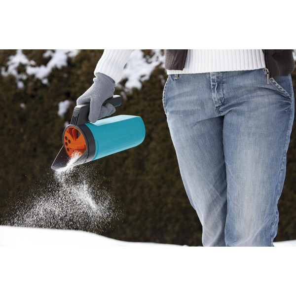 Разбрасыватель ручной Gardena Small для соли и песка (03255-30.000.00)