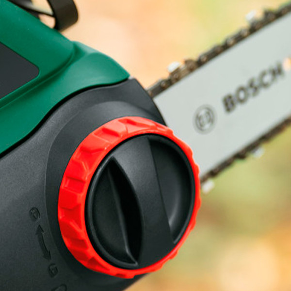 Акумуляторна ланцюгова пила Bosch Universal Chain 18, без акб та з/п