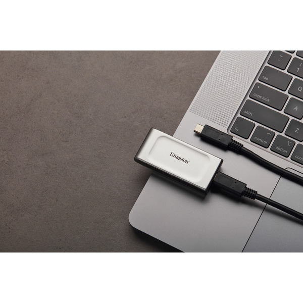 Накопитель внешний SSD Portable USB 2.0ТB Kingston XS2000 Silver (SXS2000/2000G)