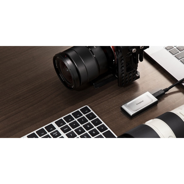 Накопитель внешний SSD Portable USB 2.0ТB Kingston XS2000 Silver (SXS2000/2000G)