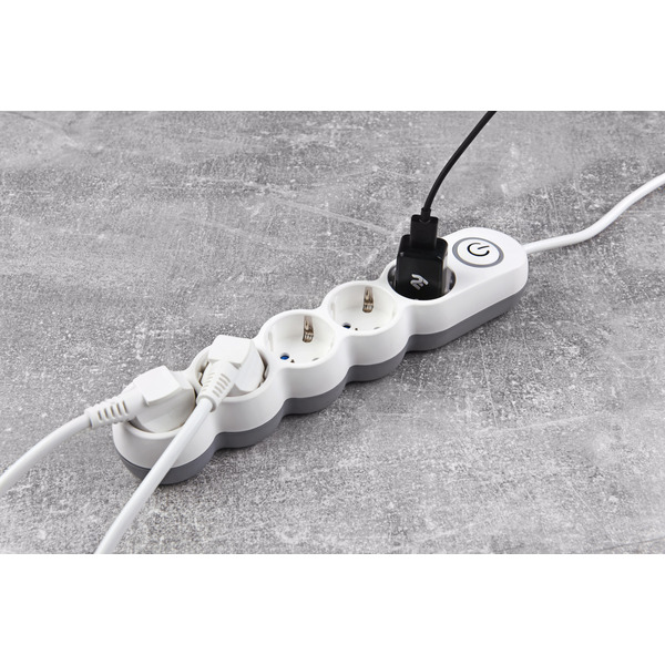 Мережевий фільтр 2Е Plus 5XSchuko з вимикачем 3G1.0*3м, White (2E-U05VESM3W)