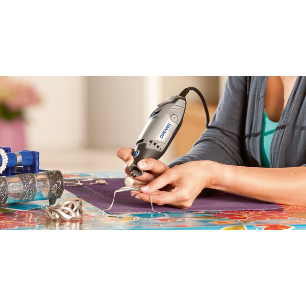 Гравер Dremel 3000 + 15 насадок