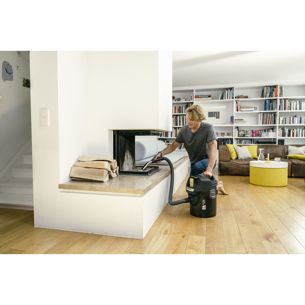 Пилосос для збирання золи Karcher AD 2 Battery