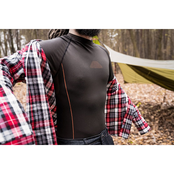 Футболка термоактивна Neo Tools Carbon L/XL чорна