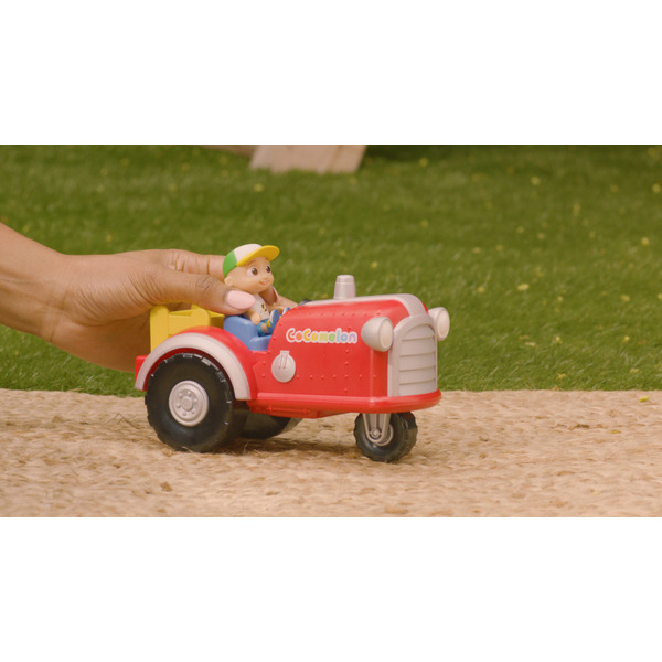Игровой набор CoComelon Feature Vehicle Трактор со звуком
