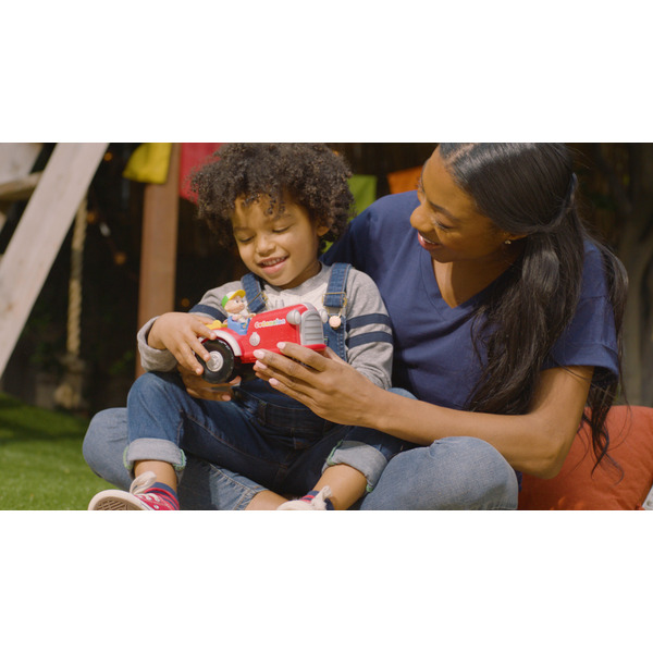 Игровой набор CoComelon Feature Vehicle Трактор со звуком