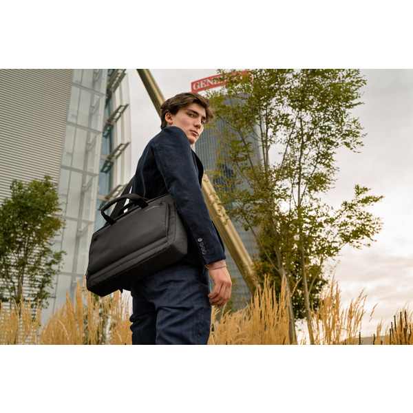 Сумка для ноутбука Tucano STAR 15.6" черного цвета (BSTN-BK)