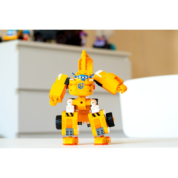 Іграшка Super Wings Small Blocks 2-in-1 Buildable Transforming Vehicle Donnie EU385007