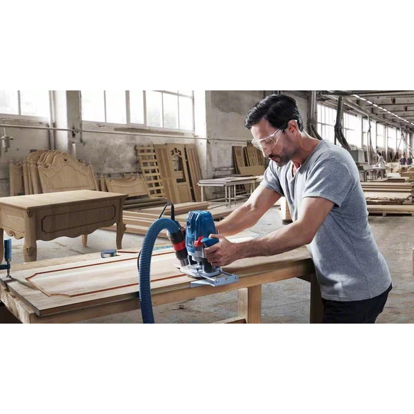 Bosch Фрезер GOF 130, 1300Вт, 11000-28000 об/мин, цанга 6 и 8мм, 3.5кг