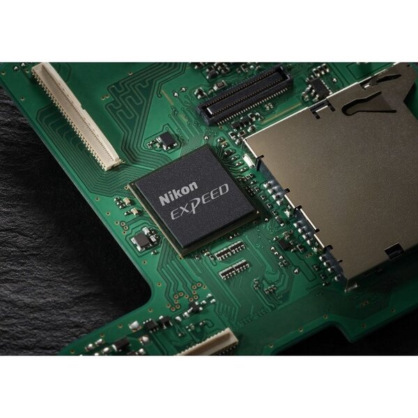 Фотоапарат NIKON D7500 Body (VBA510AE)