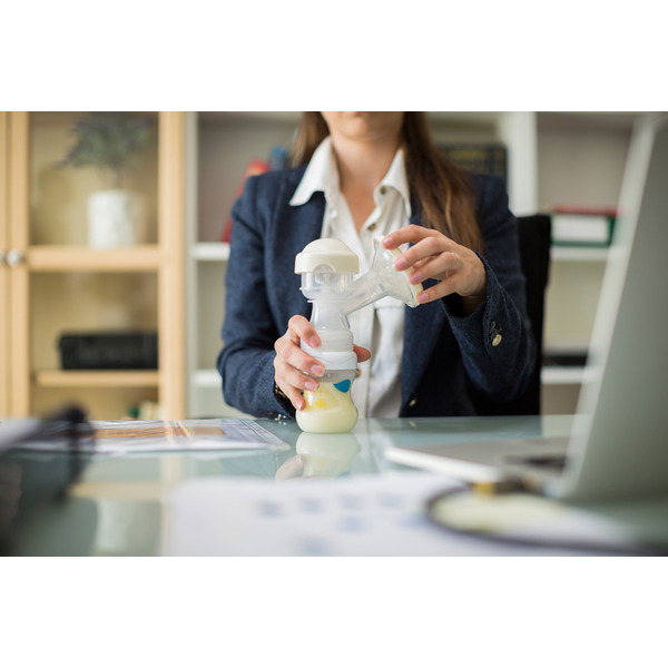 Механічний молоковідсмоктувач Nuvita з регульованою ручкою NV1215M