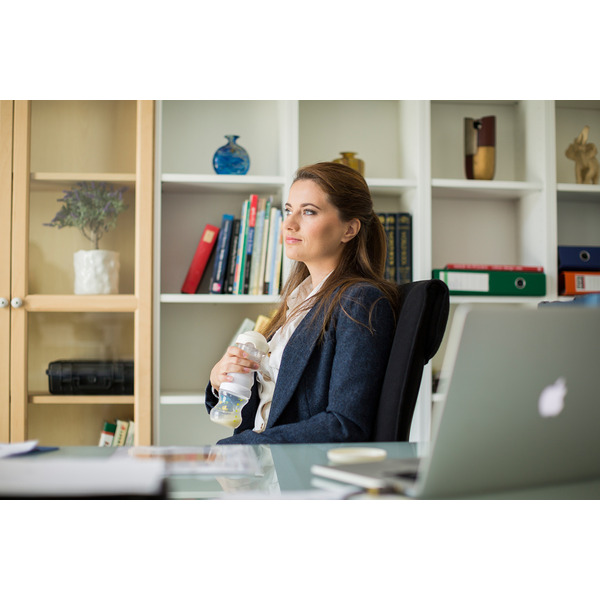 Механічний молоковідсмоктувач Nuvita з регульованою ручкою NV1215M