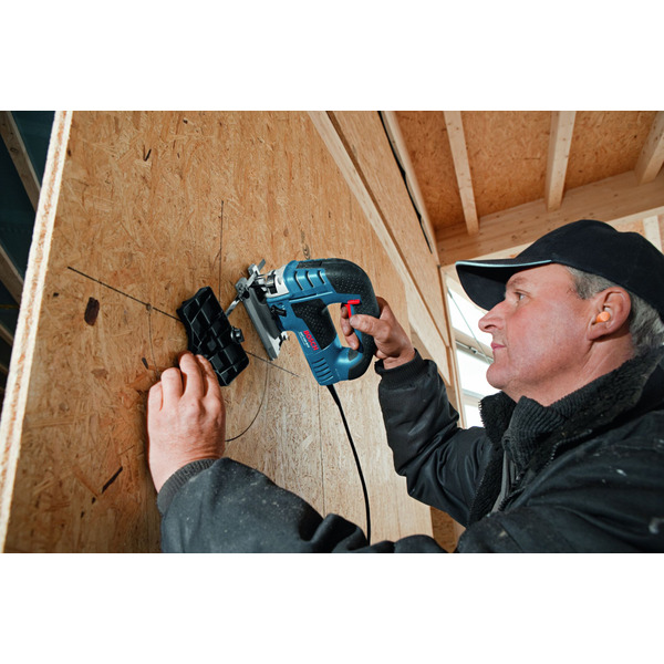 Електролобзик Bosch GST 150 BCE