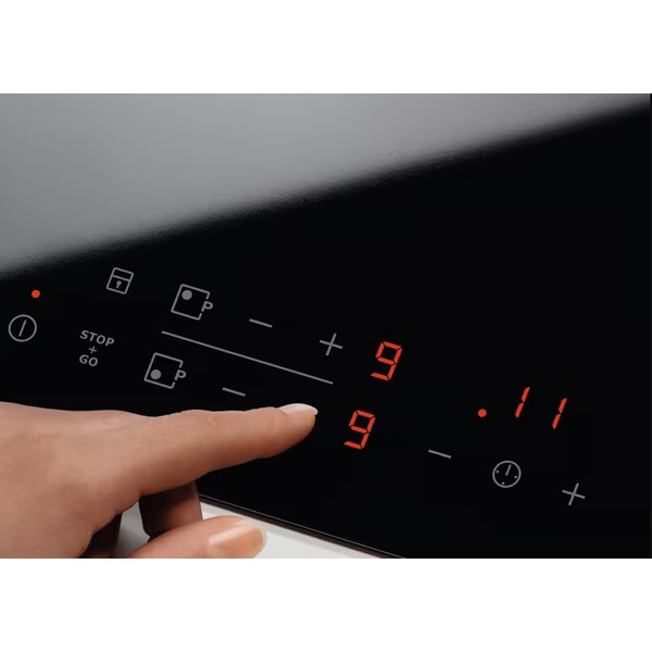 Варильна поверхня електрична Electrolux EHF6342XOK