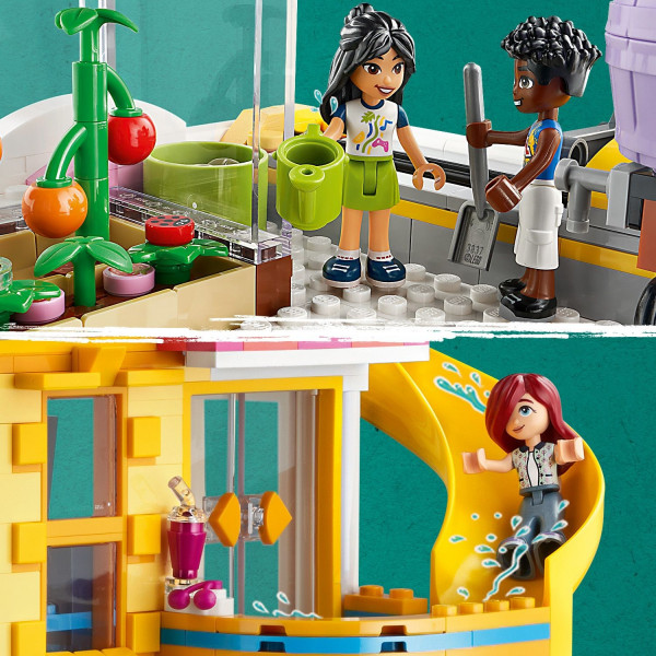 Конструктор LEGO Friends Хартлейк-Сіті. Громадський центр