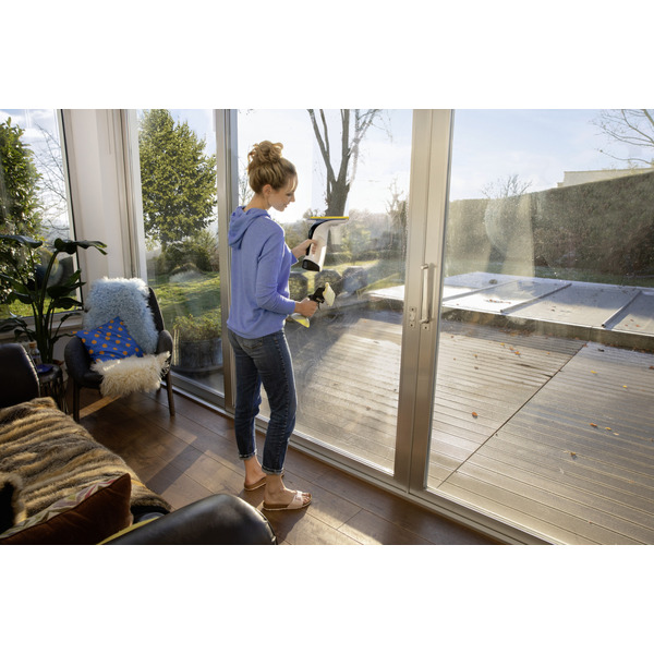 Швидкозарядний пристрій Karcher 2.443-060.0 DUO BATTERY POWER 4В (2.443-060.0)