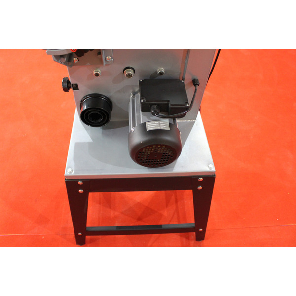 Ленточная пила Holzmann HBS 300J