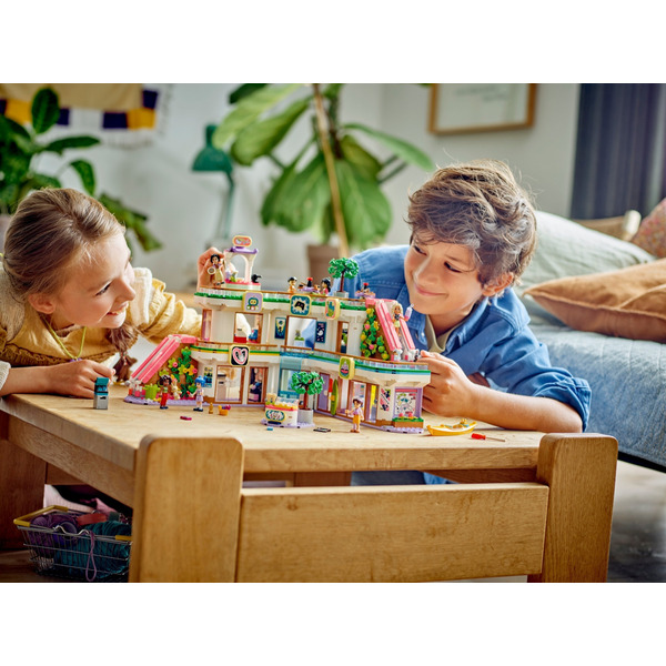 LEGO Friends Торговельний центр у Хартлейк-Сіті (42604)