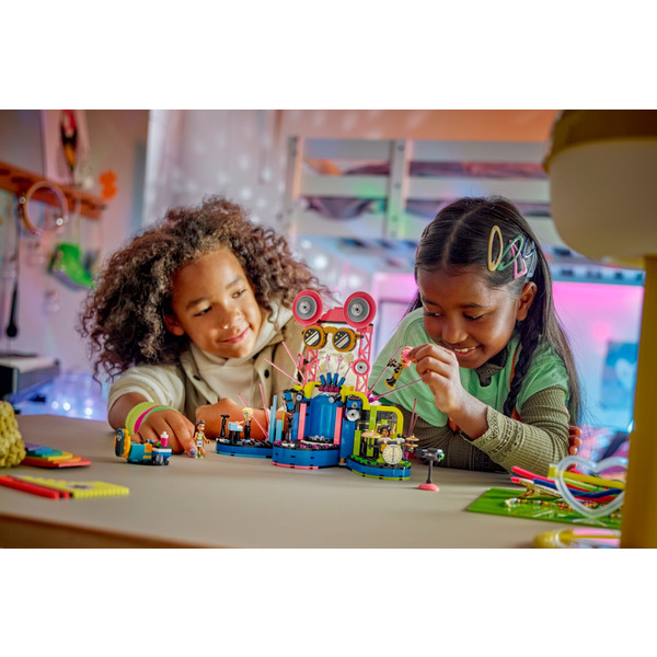 LEGO Friends: Музичне шоу талантів Хартлейк-Сіті 669 деталей