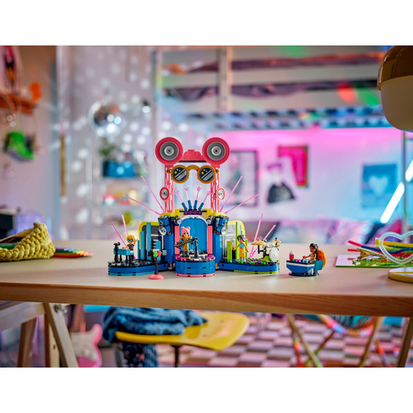 LEGO Friends: Музичне шоу талантів Хартлейк-Сіті 669 деталей