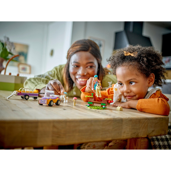 LEGO Friends: Причіп для коня й поні (105 деталей) - модель 42634