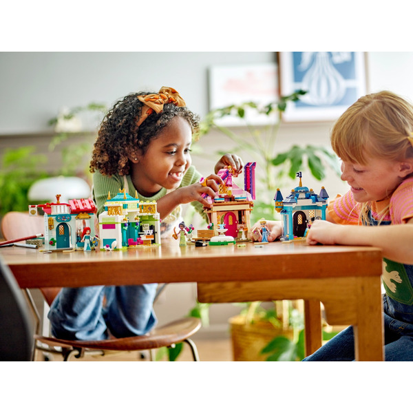 LEGO Disney Princess: Пригода діснеївської принцеси на ярмарку - конструктор з 817 деталей