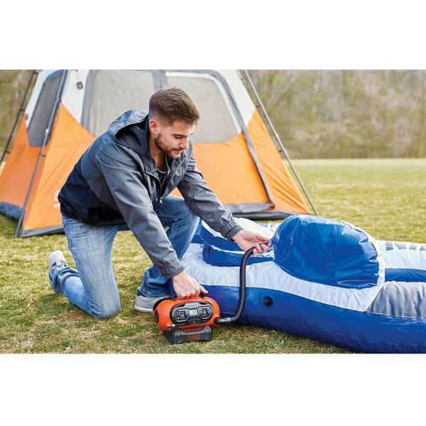 Компресор автомобільний акумуляторний BLACK+DECKER BDCINF18N