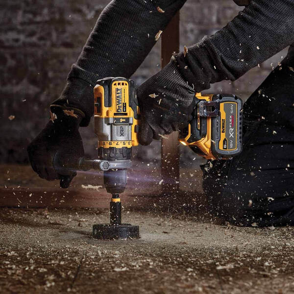 Дриль-шуруповерт акумуляторний безщітковий ударний DeWALT DCD999T1