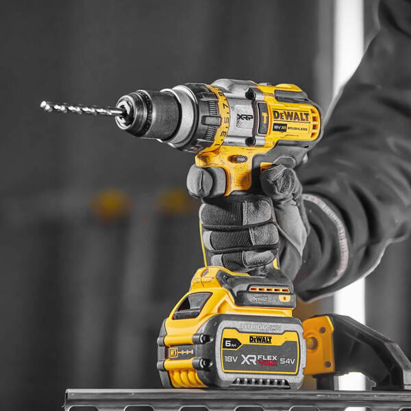 Дриль-шуруповерт акумуляторний безщітковий ударний DeWALT DCD999T1