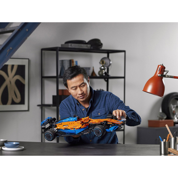 Авто-конструктор LEGO Technic McLaren Formula 1 (42141)