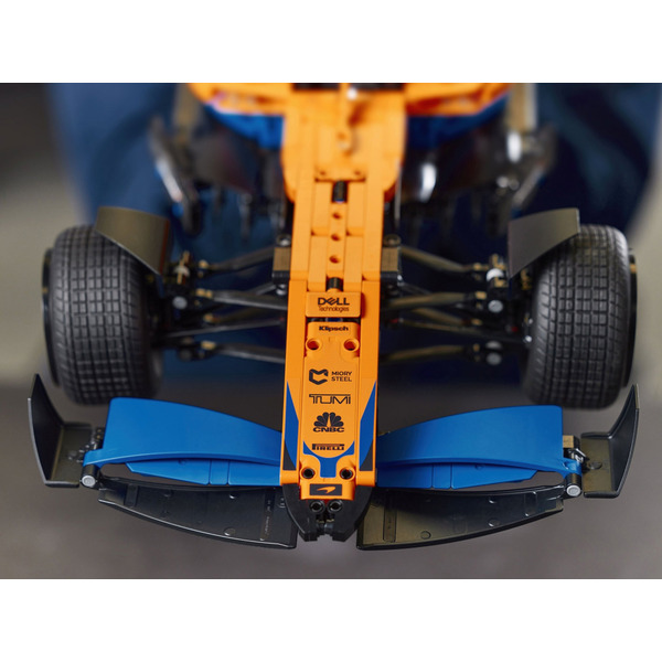 Авто-конструктор LEGO Technic McLaren Formula 1 (42141)