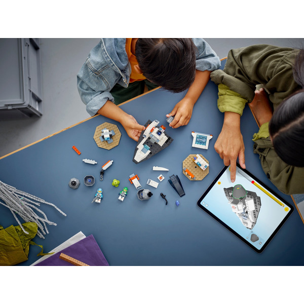 LEGO City: Космічний корабель і дослідження астероїда (126 деталей) - набір 60429